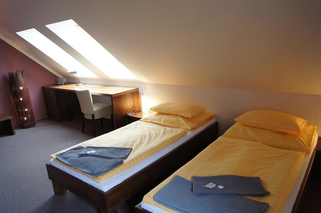 Pension Inspirace A Wellness Self Check-In Kolin Bagian luar foto
