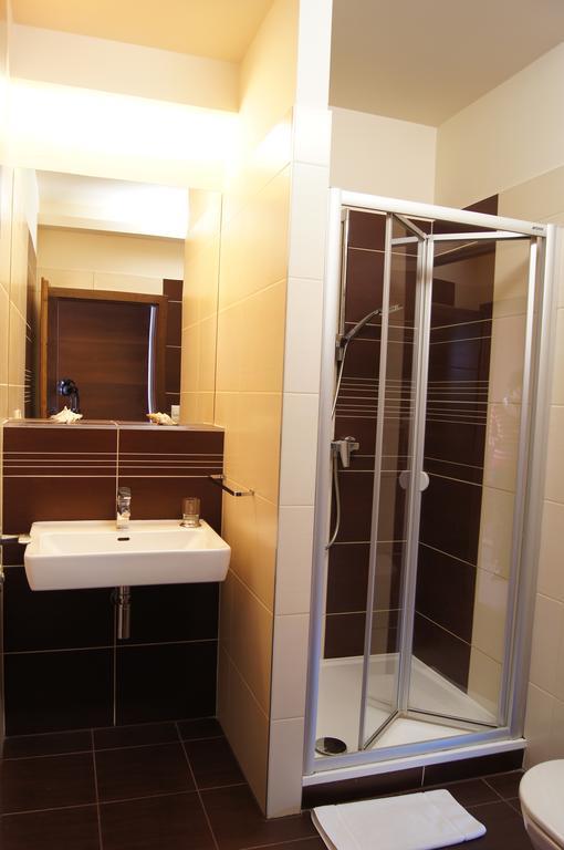 Pension Inspirace A Wellness Self Check-In Kolin Bagian luar foto