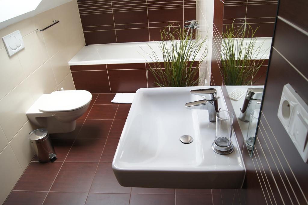 Pension Inspirace A Wellness Self Check-In Kolin Bagian luar foto