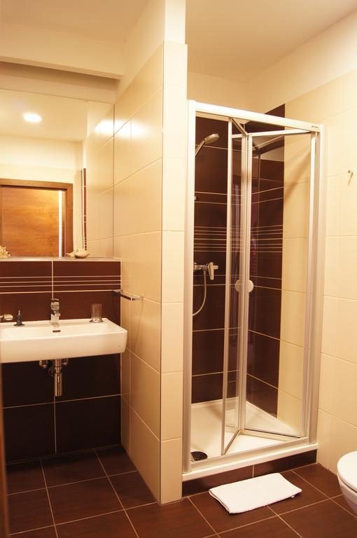 Pension Inspirace A Wellness Self Check-In Kolin Bagian luar foto